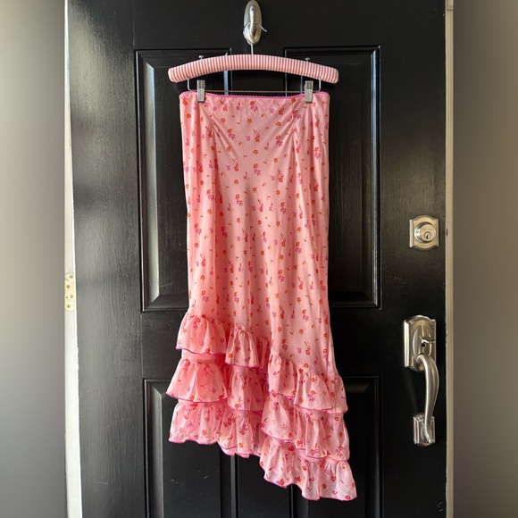 Kimchi Blue Pink Floral Asymmetrical Tiered Ruffle Skirt Size M - Picture 8 of 12